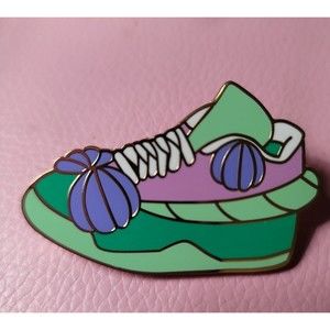 Loungefly Disney Princess Sneaker pin. Boxlunch exclusive, Ariel pin